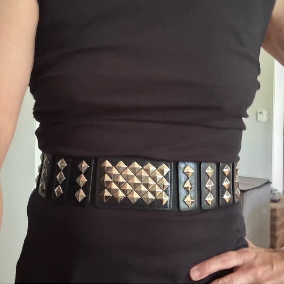Studded elastic belt SATC-inspired Black/Silver S/M - Picture 7 of 9